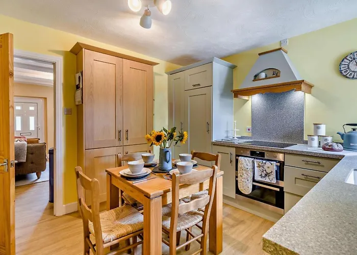 2 Bed In Oc-s32232 *